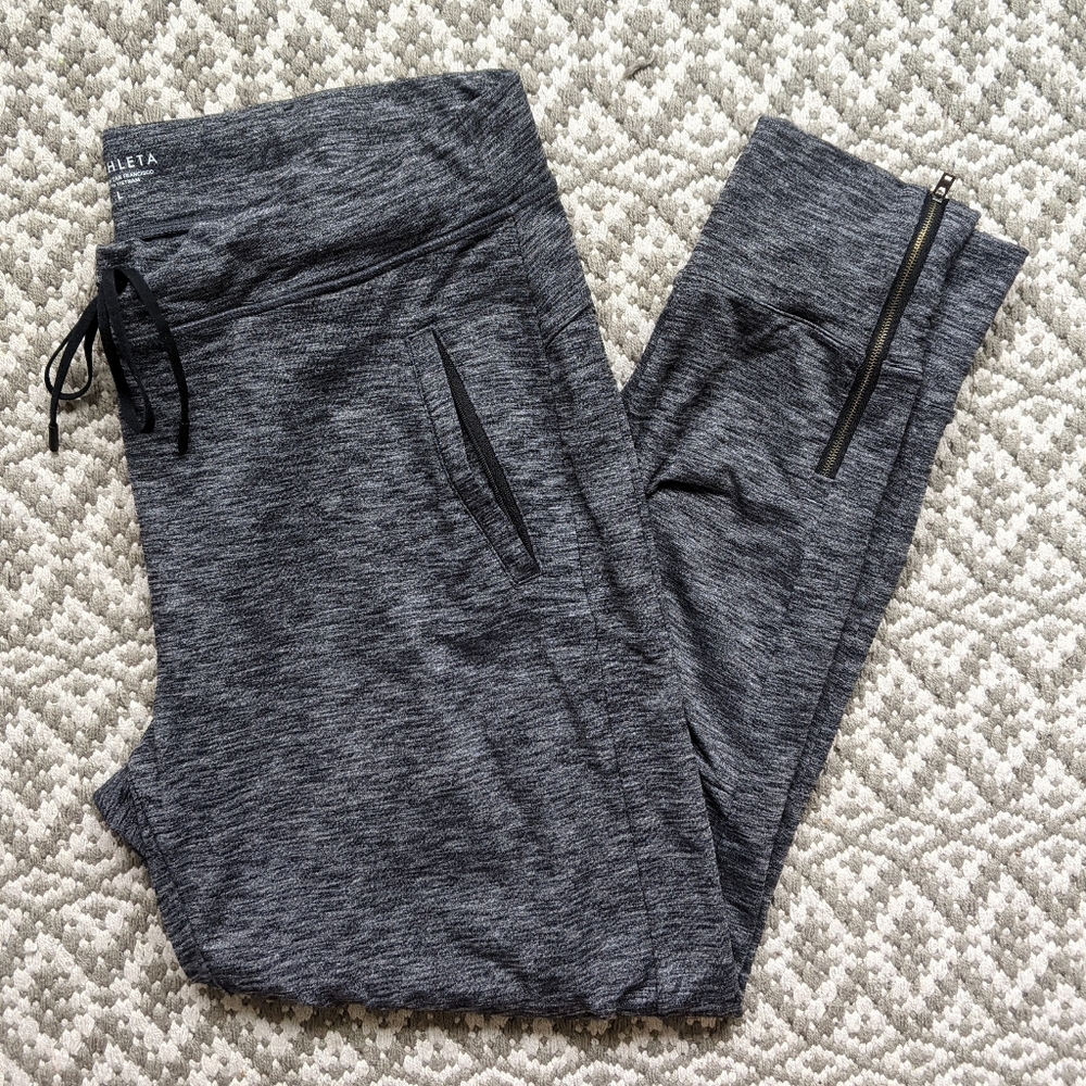Athleta metro street jogger black heather L